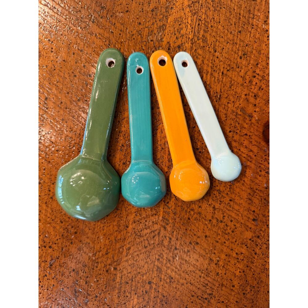 Vintage Floral Ceramic Measuring Spoons 
Hand-Painted Cottagecore Kitchen Decor - Picture 2 of 4